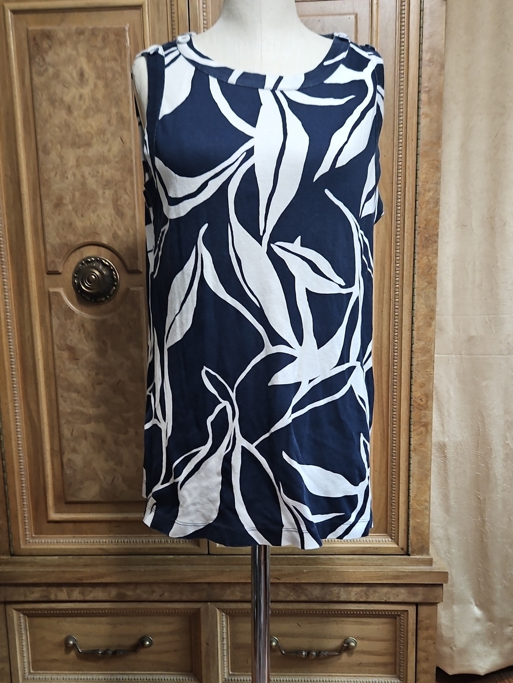Chico's Navy & White Botanical Print Tunic Style Tank Top Size 2 (Large Or 12)